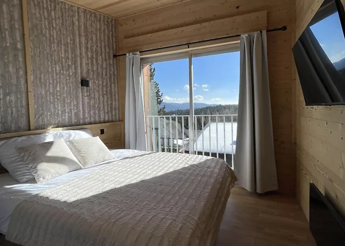 Chalet Isard Pyrenees 2000 - 300M Des Pistes