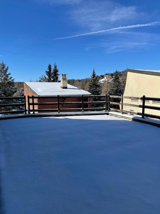 Isard Pyrenees 2000 - 300m Des Pistes *