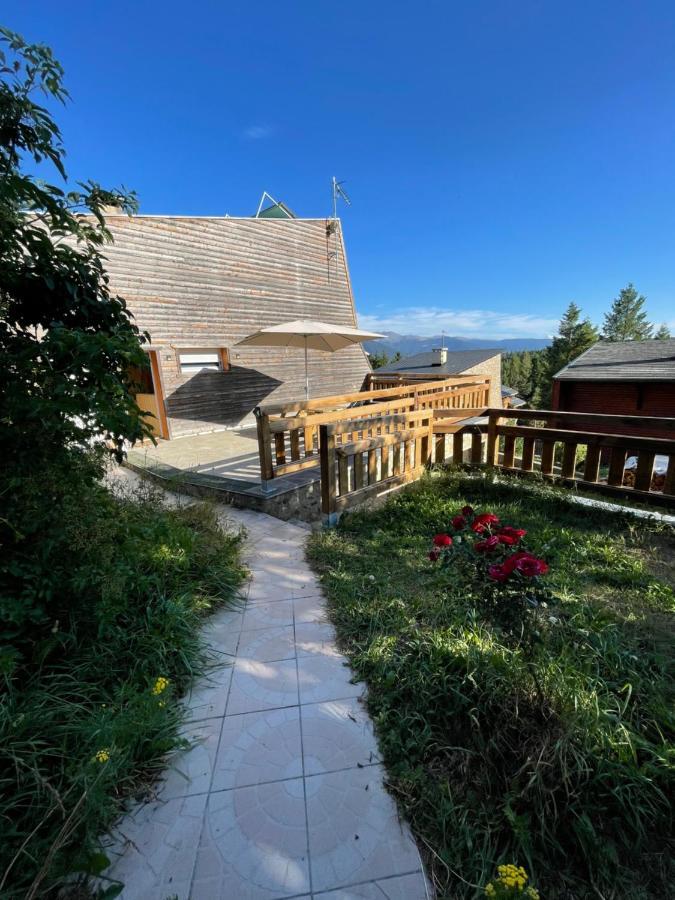 Chalet Isard Pyrenees 2000 - 300m Des Pistes *